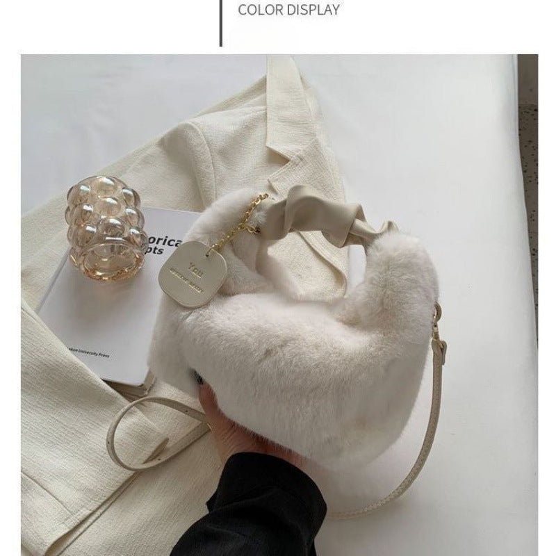New high-grade plush bag handbag Women's new fall winter fashion furry portable messenger bag furry bag sweet