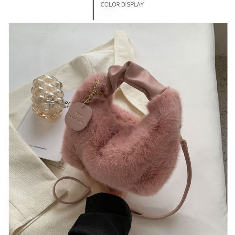 New high-grade plush bag handbag Women's new fall winter fashion furry portable messenger bag furry bag sweet