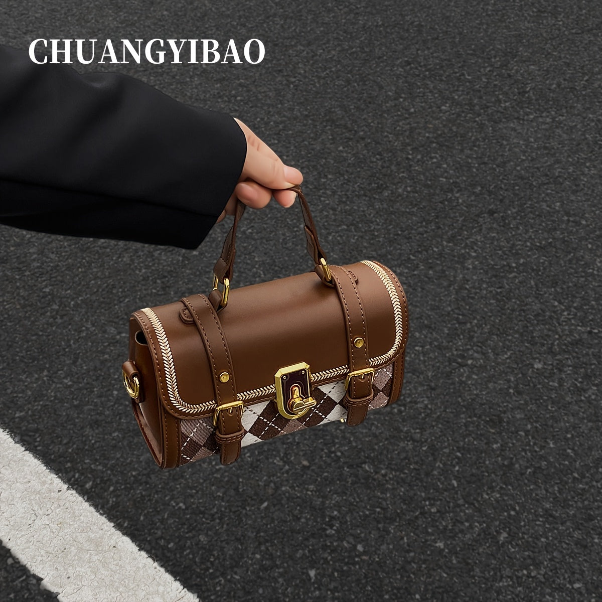 New Women'S Underarm Bag for Autumn And Winter, Trendy Crossbody Bag with a Stylish Chain, Small Square Shoulder Bag.