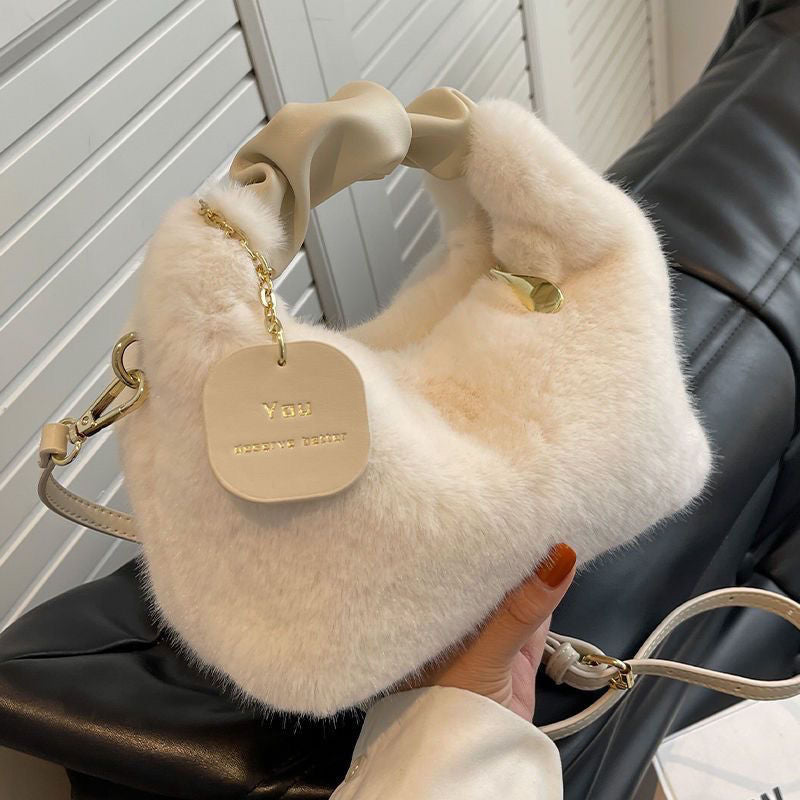 New high-grade plush bag handbag Women's new fall winter fashion furry portable messenger bag furry bag sweet